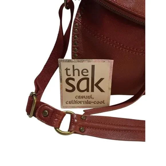 The Sak Silverlake Red Leather Crossbody Shoulder Bag Studs Boho Moto Fob Charm - Picture 2 of 16
